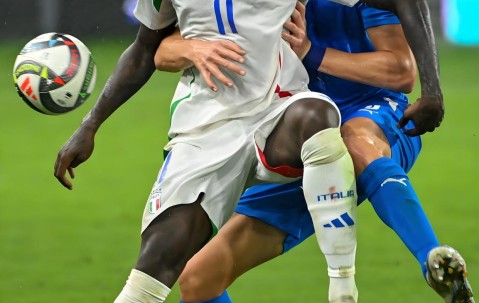 意大利杯倒计时；罗马今晚刷新队史纪录；细节引发关注；球迷炸锅；控场能力受关注的简单介绍-开云网页版