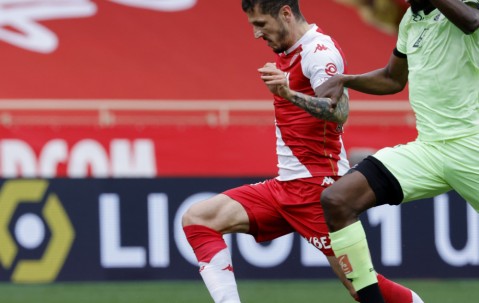 关于摩纳哥训练开放日；今晚外线爆发引欢呼；意甲在即；训练强度明显提升的信息-篮球直播平台