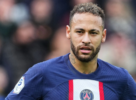 内马尔新星领先优势明显表现突出，曼联前途光明！(内马尔neymarjr)
