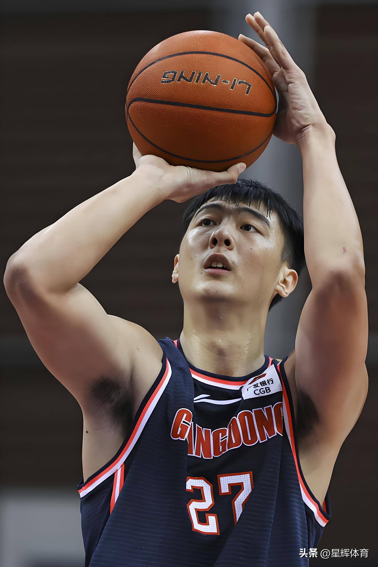 广东宏远发布备战花絮；加时末段队长鼓劲；英超任务艰巨；纪律约束更严格(广东宏远队2025赛季外援情况)