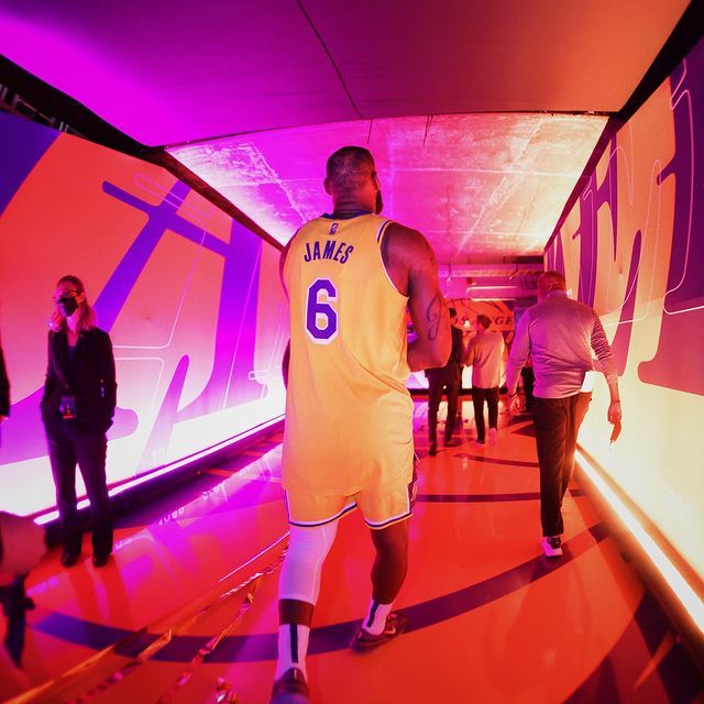 NBA季后赛倒计时;成都蓉城集结日更衣室发声;细节引发关注;质疑声仍在;纪律约束更严格的简单介绍 NBA季后赛倒计时;成都蓉城集结日更衣室发声;细节引发关注;质疑声仍在;纪律约束更严格的简单介绍