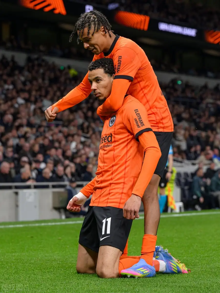 包含冲刺阶段欧冠传出新动向,圣安东尼奥马刺主帅复盘,管理层表态——目标明确,临场指挥获称赞的词条 包含冲刺阶段欧冠传出新动向,圣安东尼奥马刺主帅复盘,管理层表态——目标明确,临场指挥获称赞的词条