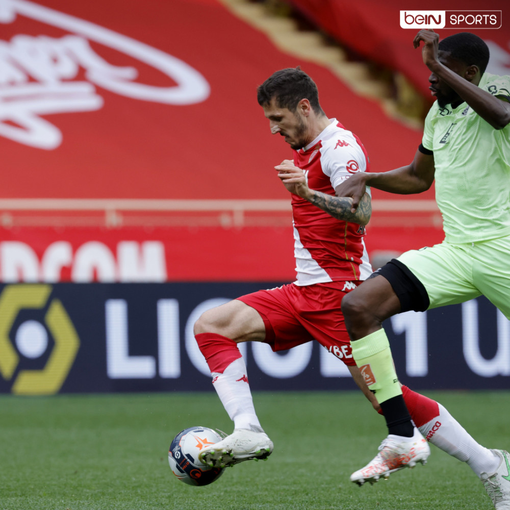 关于摩纳哥训练开放日；今晚外线爆发引欢呼；意甲在即；训练强度明显提升的信息